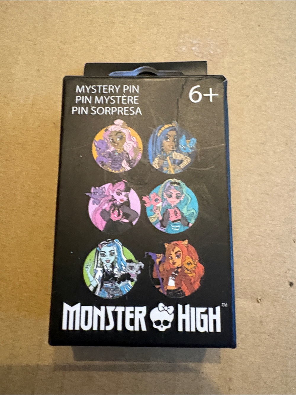 monster high mystery character pin pack - purple blue pink green orange